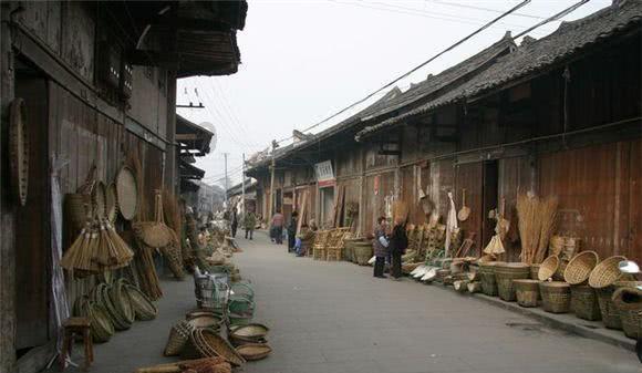 探索宝马车内后视镜属不属于质保范围?世界,畅谈热门话题 - 红迪网
